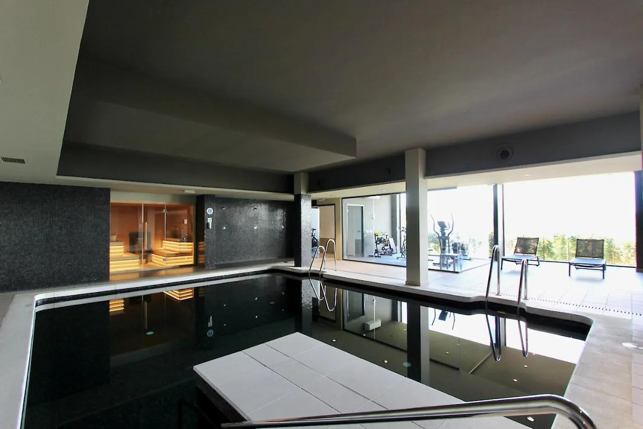 Prestigious Apartment With Seaview In 마닐바